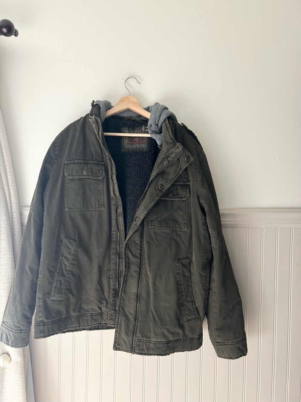 Levi’s Strauss XL Military Field Jacket with Hood in Olive Green